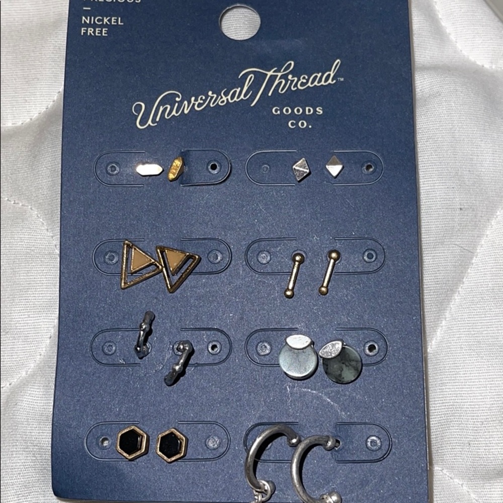 Earrings‎ Universal Thread From Target - Picture 2 of 5